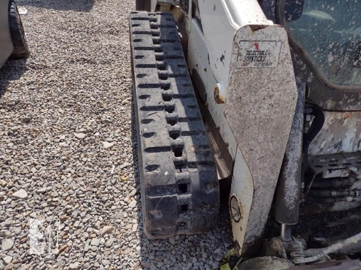 2019-bobcat-t595-image-33