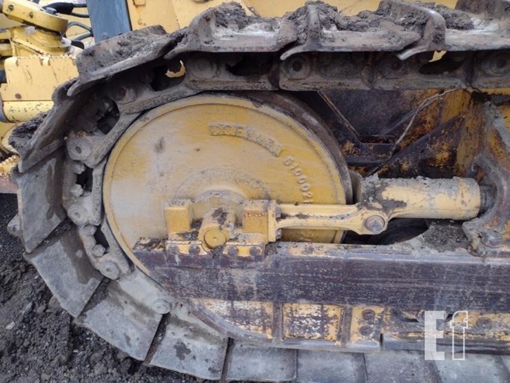 2006-deere-450j-lt-image-23