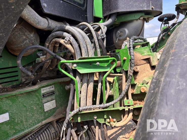 2017-john-deere-r4045-image-78