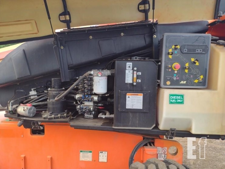 2008-jlg-600s-image-8