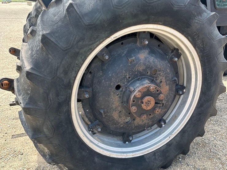 case-ih-2096-image-5
