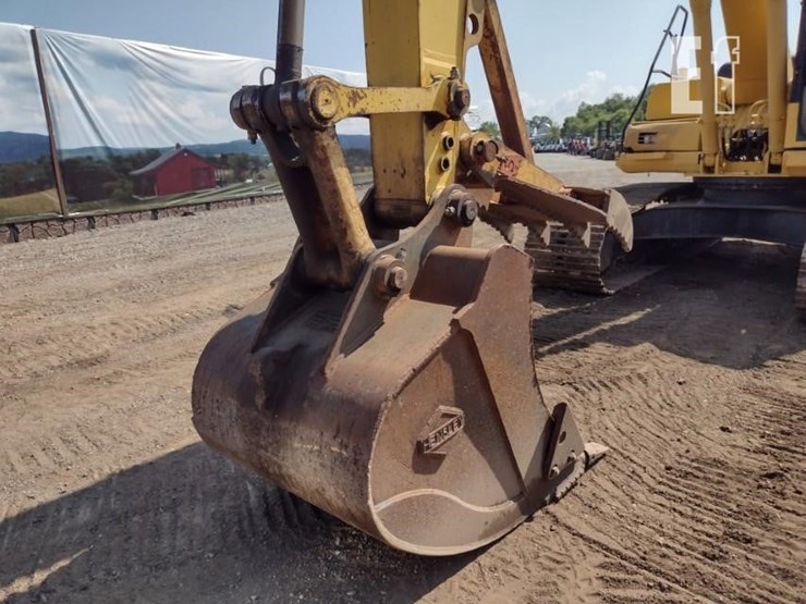 2012-komatsu-pc200-image-18