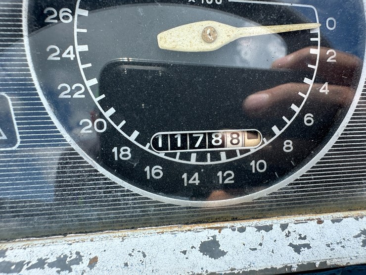 ford-4000-image-43
