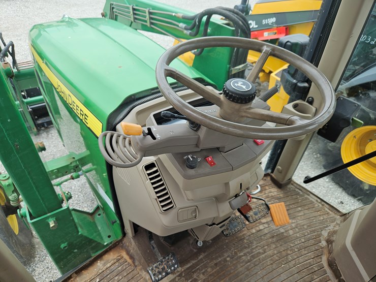 2010-john-deere-7130-image-11