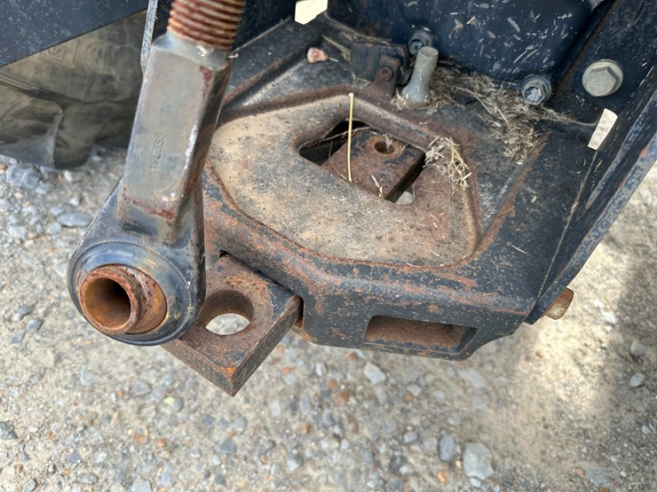 2005-john-deere-5205-image-17