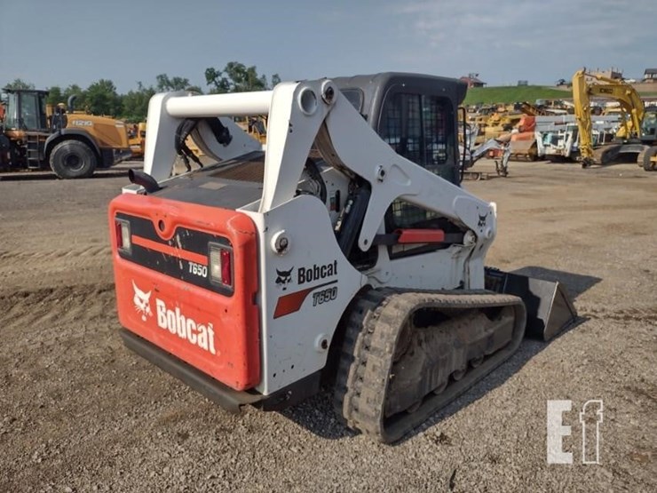 2020-bobcat-t650-image-42