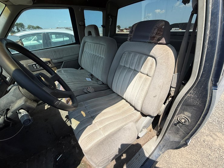 1994-chevrolet-1500-image-21