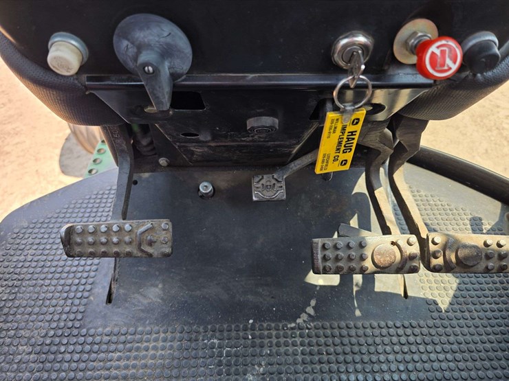 1988-john-deere-4650-image-44