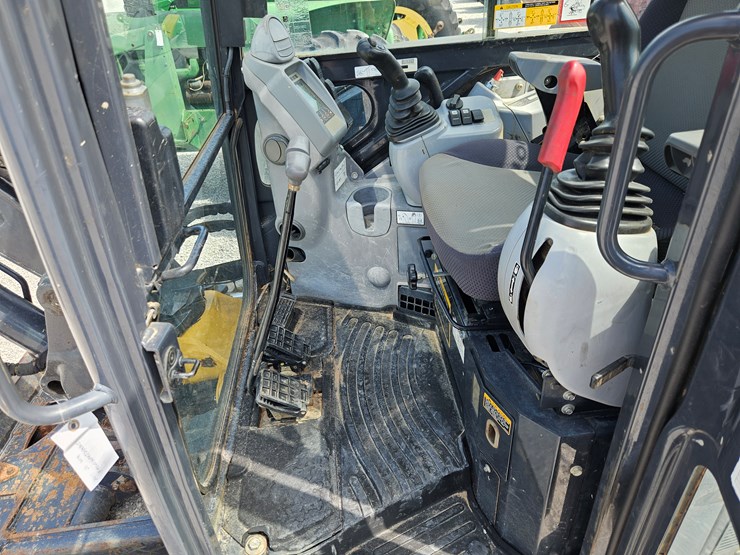 2019-deere-60g-image-9