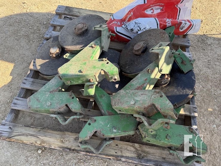 john-deere-7000-image-8