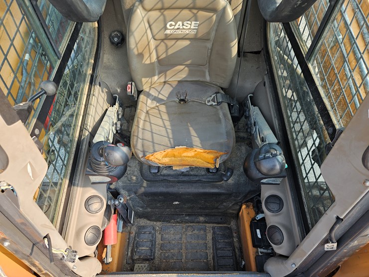 2012-case-sr200-image-9
