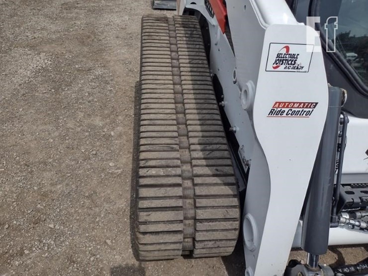 2023-bobcat-t770-image-36