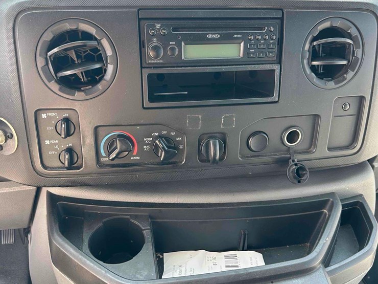 2017-ford-e450-image-35