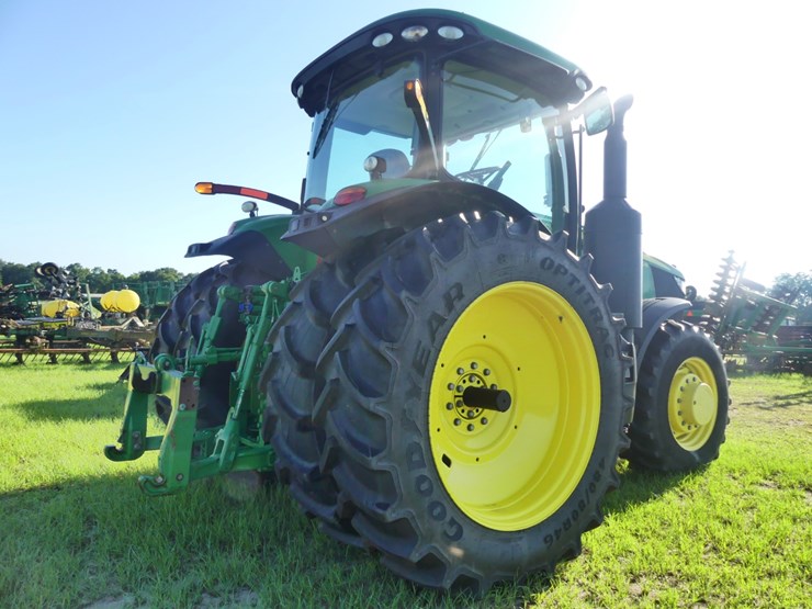 2020-john-deere-7210r-image-3