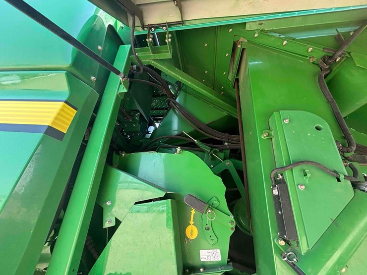 2013-john-deere-s680-image-26