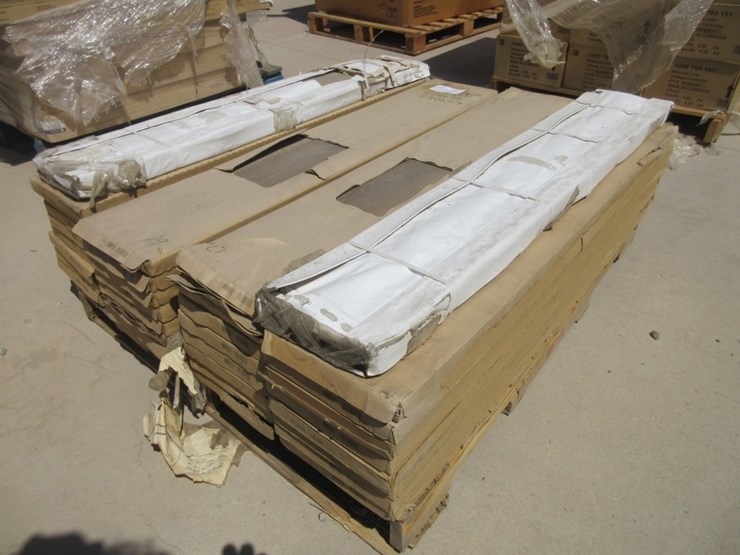 lot-of-approx-34-boxes-misc-vinyl-flooring-image-2