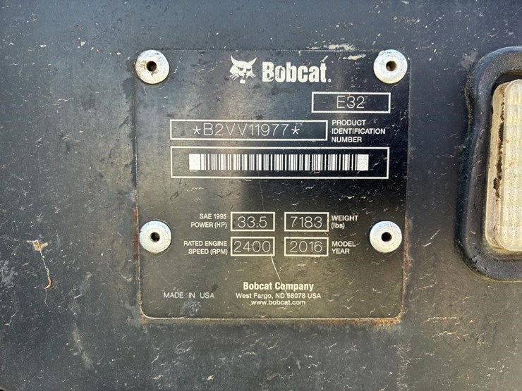 2016-bobcat-e32-image-20