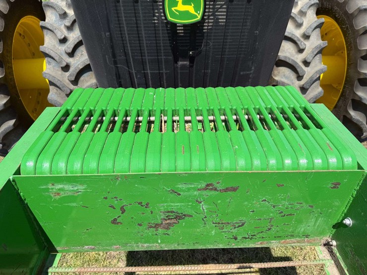 2021-john-deere-8r-340-image-30