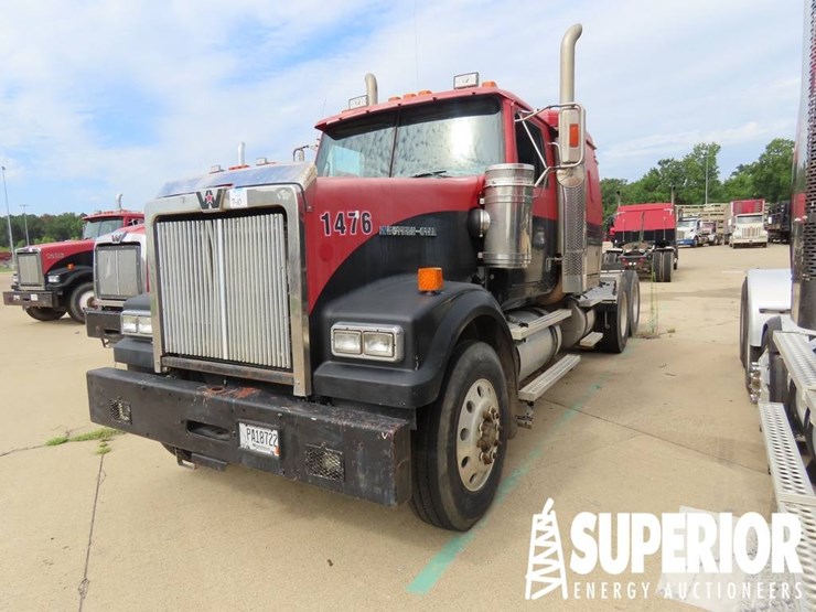 2009-western-star-4900-image-1