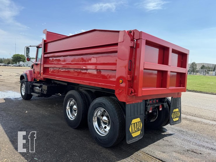 2004-mack-granite-cv713-image-71
