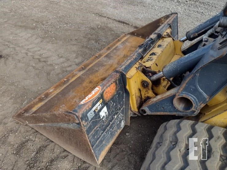 2020-deere-333g-image-18