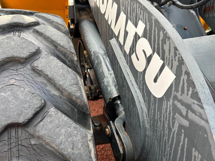 2013-komatsu-wa200pz-6-image-39