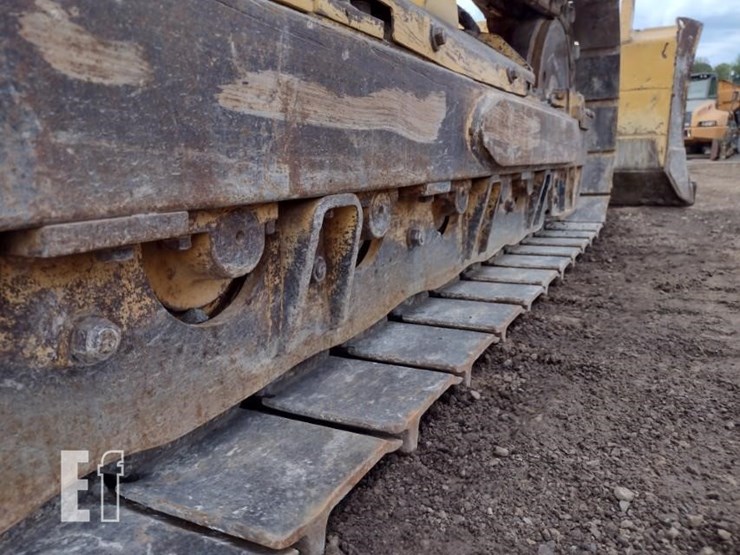 2004-deere-650h-xlt-image-34