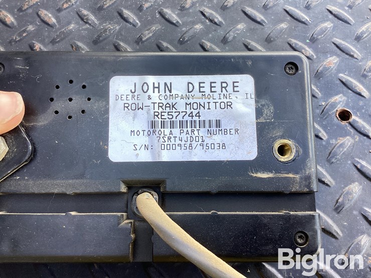 john-deere-row-trak-monitor-image-9