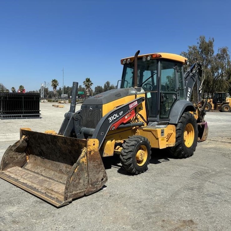 2019 DEERE 310L EP