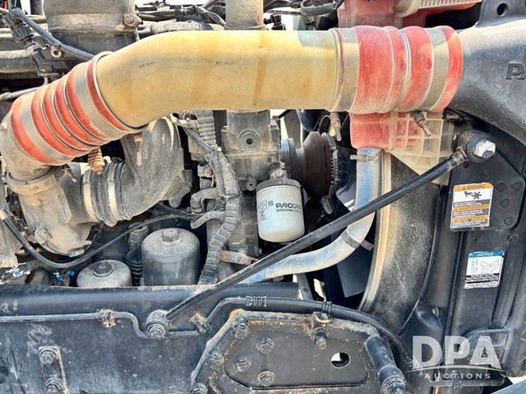 2016-kenworth-t880-image-74