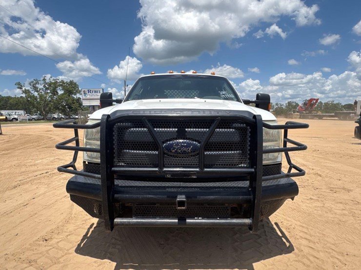 2014-ford-f350-image-3