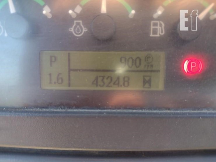 2016-deere-650k-image-6
