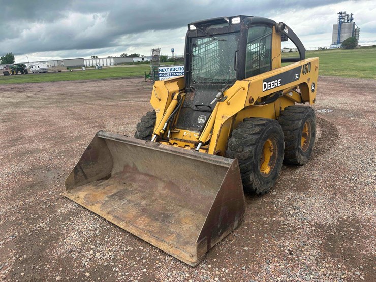 2007-deere-328-image-1