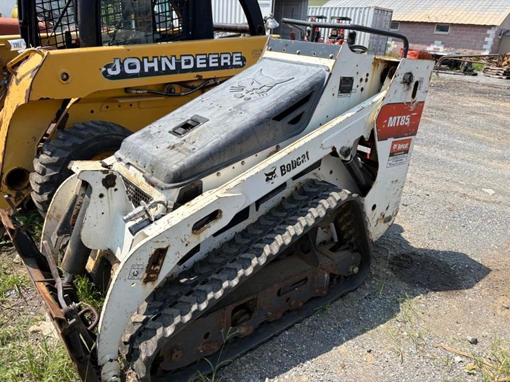 2017-bobcat-mt85-image-2