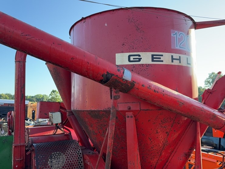 gehl-120-image-7