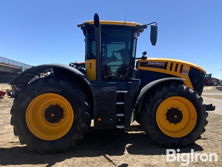 2020-jcb-fastrac-8330-image-4