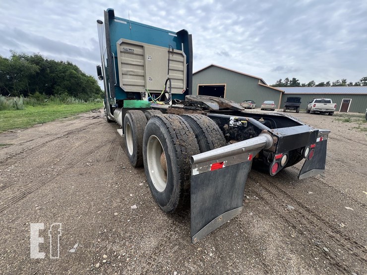 2013-peterbilt-386-image-7
