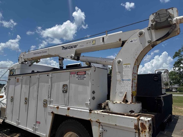 2006-kenworth-t300-image-40