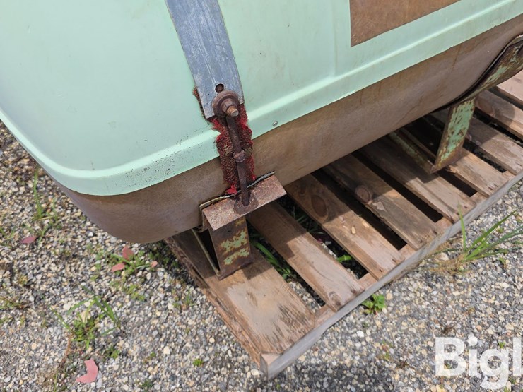 walsh-saddle-tanks-w/mounting-brackets-image-10