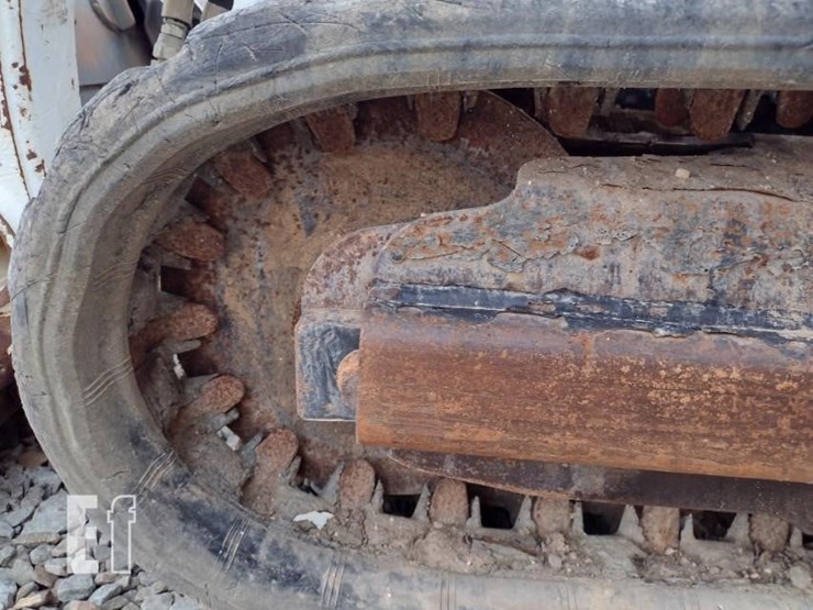 2021-bobcat-t450-image-26