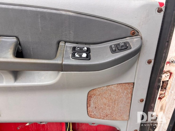2006-freightliner-columbia-truck-(gp11008,-unit-414)-image-58