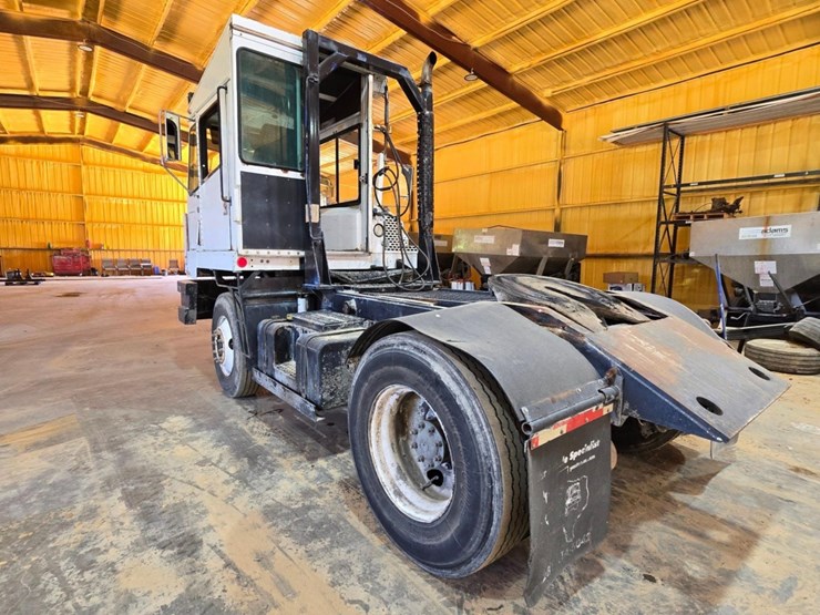 2004-capacity-tj7000-image-9