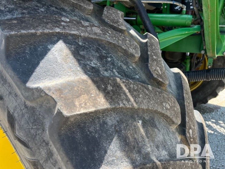 2020-john-deere-r4045-image-46