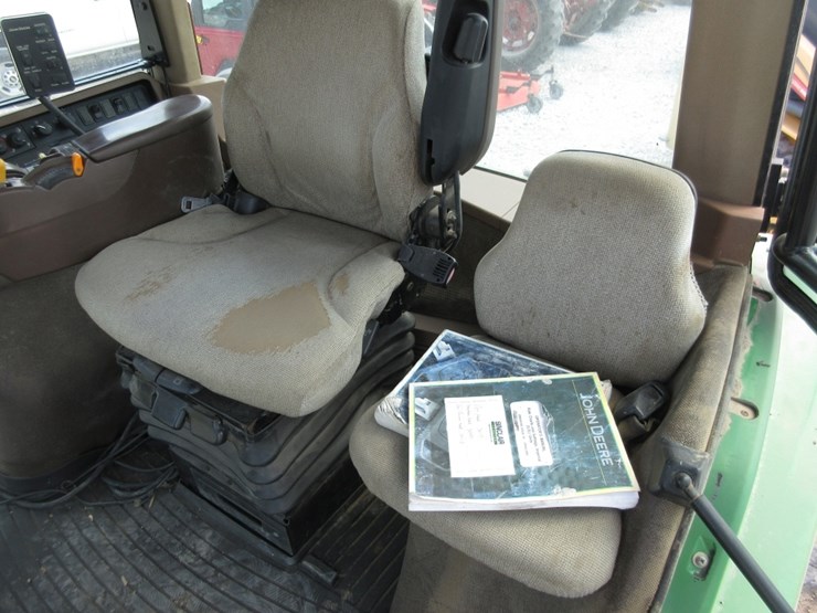john-deere-8430-image-4