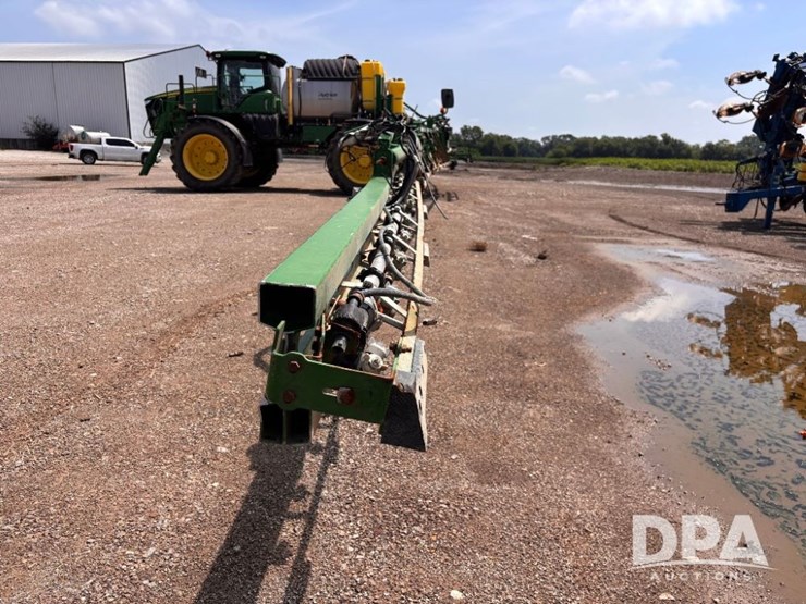 2017-john-deere-r4045-image-91