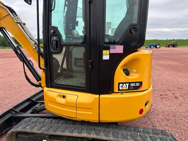 2019-caterpillar-303.5e2-cr-image-24