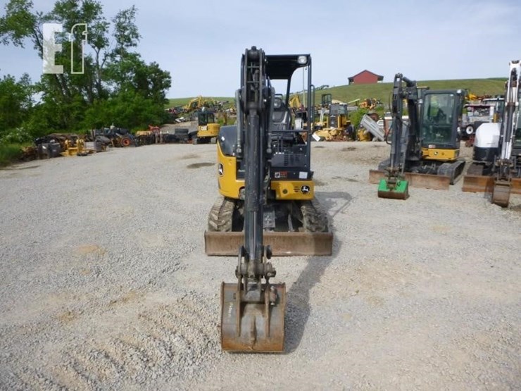 2022-deere-26g-image-2