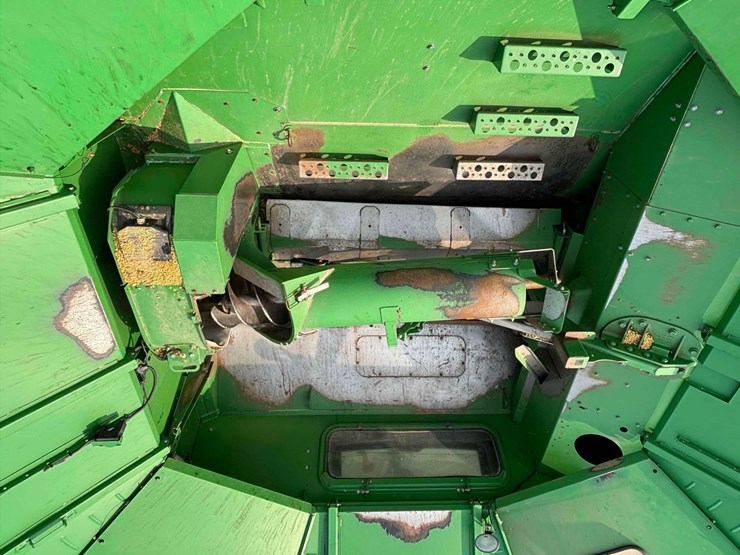 2013-john-deere-s680-image-61