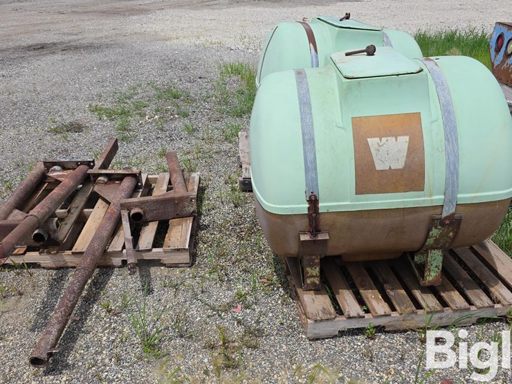 walsh-saddle-tanks-w/mounting-brackets-image-7