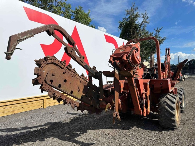 2001-ditch-witch-8020-image-6
